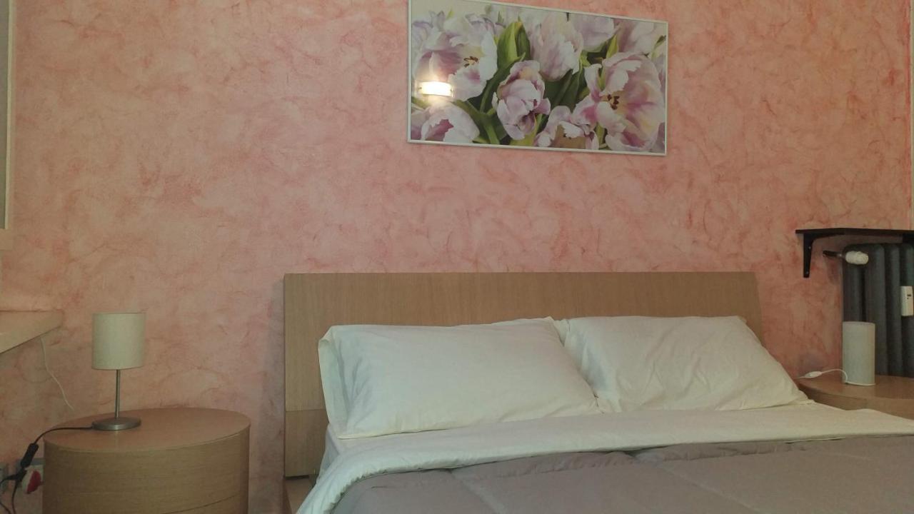Ferienwohnung Meta Italy Da Clara Mailand Exterior foto